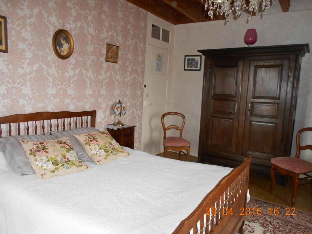 Bed and Breakfast Ferme Manoir La Fiere Сент-Мер-Егліз Екстер'єр фото